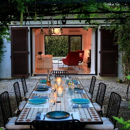 L'orangerie * Blauzac (Gard)